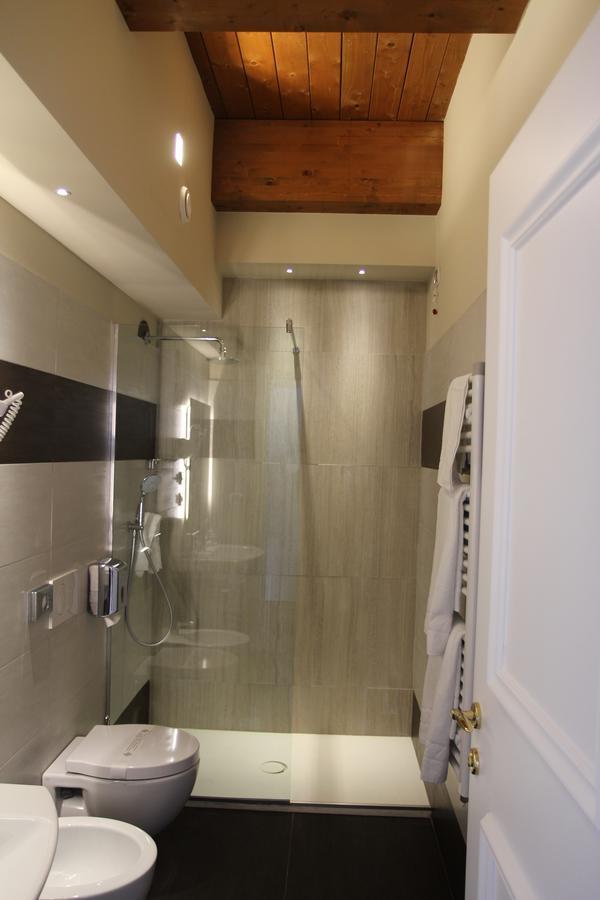 Suites & Apartments Liola' Castrocielo Екстер'єр фото